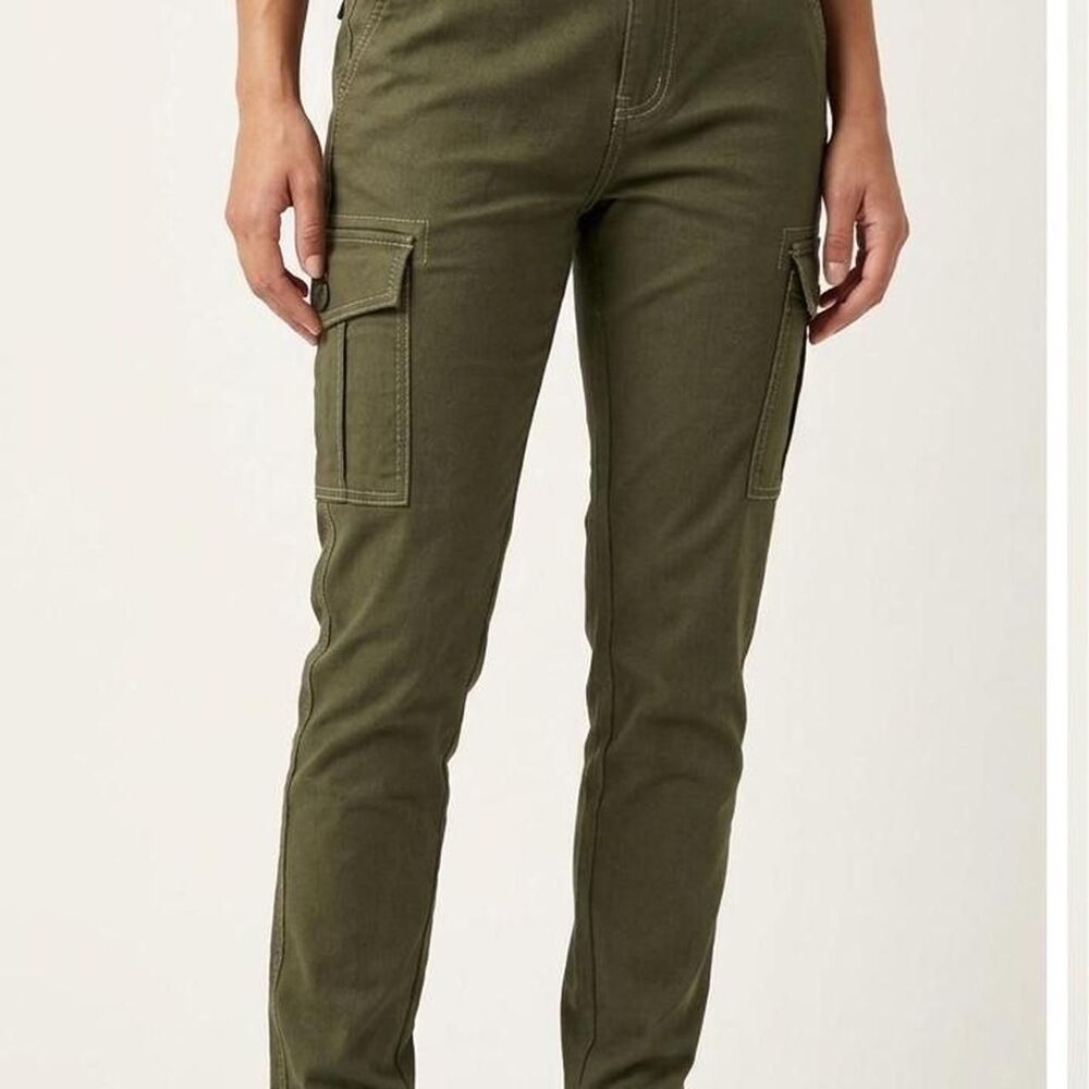Express Women's Green Pants